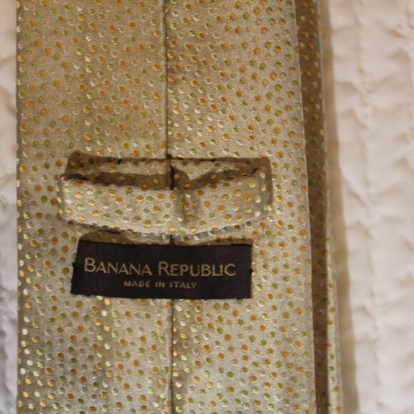 Banana Republic Elegant Silk Men's TIE Shiny Gold Yellow Dots - Picture 6 of 7